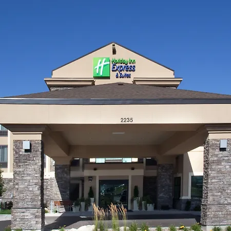 Holiday Inn Express & Suites Logan By Ihg